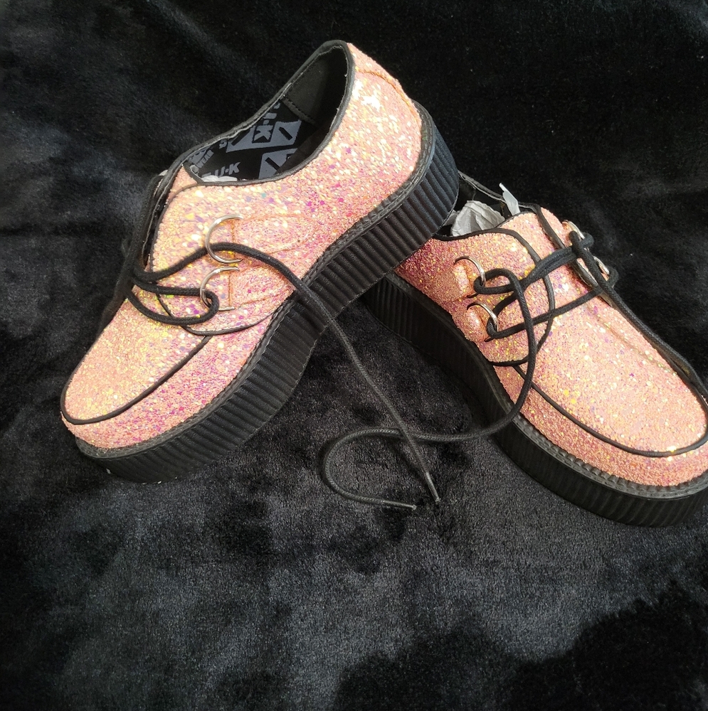 Pink Glitter Tuk Platform